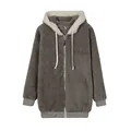 Dettaglio della felpa con cappuccio in peluche grigio con fodera bianca e cerniera lampo - Grigio scuro