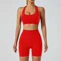 Ensemble de yoga sans couture rouge vif avec brassière de sport licou et short extensible - M / Haut et Bas / Rouge