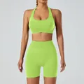 Ensemble de yoga sans couture vert néon avec brassière licou et short de cycliste - M / Haut et Bas / Vert