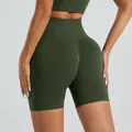 Short de yoga sans couture taille alta avec effet push-up en vert olive. - Vert Militaire