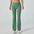 Pantalon de yoga évasé vert à taille haute avec un design élégant à la taille croisée - S / Bas / Pantalon évasé / Vert Sauge