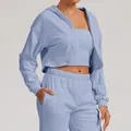 Ensemble de sport 3 pièces bleu clair pour femme avec veste à capuche et pantalon - XS / Hauts / Bleu clair