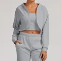 Ensemble de sport gris 3 pièces pour femme avec veste à capuche, bustier et jogging - XS / Hauts / Gris