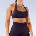 Conjunto deportivo sin costuras morado oscuro con sujetador halter y mallas altas - XS / Top Y Pantalón / Sujetador Halter + Pantalones Largos / Púrpura Uva