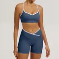 Professionelles zweiteiliges Yoga-Set in Blau und Weiß mit gekreuzter hoher Taille - S / Top Und Bottom (Bra mit schmalen Trägern + Shorts) / Marineblau