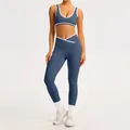 Graublaues zweiteiliges Yoga-Set mit gekreuzten Leggings und weißen Kontrastakzenten - S / Top Und Bottom (Bra + Leggings) / Marineblau