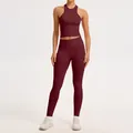 Ensemble de yoga côtelé sans couture deux pièces bordeaux avec legging et crop top - S / Haut Et Bas / Rouge Cerise