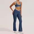 Zweiteiliges blaues Yoga-Set mit Kontrastbesatz, Schlaghose und bequemem Sport-BH - S / Oberteil und Unterteil (BH + Schlaghose) / Marineblau
