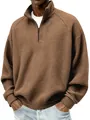 Gros plan détaillé d'un sweat-shirt marron à maille gaufrée avec fermeture éclair quart - S / Hauts / Marron