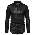 Elegante zwart herenoverhemd met lange mouwen en glanzende slangenleerstructuur voor feestjes - S / Tops / Zwart