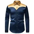 Vista dettagliata di camicia di lusso in raso da uomo con design color-block blu e oro. - Taglia S / Top / Blu navy