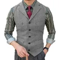Graue Slim Fit Fischgräten-Tweed-Weste für Herren mit eleganter einreihiger Knopfleiste - M / Oberteile / Silber