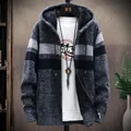 Cárdigan de punto con capucha para hombre en rayas gris oscuro con forro polar - M / Tops / Gris oscuro
