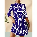 Elegantes blaues knielanges Kleid mit weißem abstraktem Druck und 3/4-Ärmeln für Damen - Dunkelblau