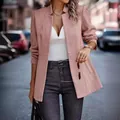 Elegante roze damesblazer met visgraatmotief in slanke pasvorm, voor een urban look. - Broken Wit