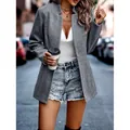 Chic blazer de lana gris con patrón de espiga para mujer en un estilo urbano informal - L / Tops / Gris