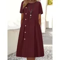 Casual midi-jurk met decoratieve knopen en zakken in een bordeauxrode uitvoering - S / Bordeauxrood