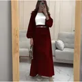 Ensemble deux pièces élégant avec cardigan bordeaux à col en V et jupe longue maxi - Bordeaux