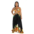 Ganzkörper-Studioaufnahme eines zweiteiligen Halter-Tops und eines bedruckten Maxirocks. - S / Oberteile / Schwarz