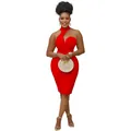 Detailansicht eines roten Halfter-Neck-Bodycon-Kleides mit asymmetrischem Ausschnitt - XL / Unterteile / Rot
