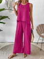 Conjunto casual de dos piezas en magenta con top sin mangas y pantalones anchos en modelo - S / Top Y Pantalón / Rosa rojo