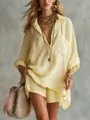 Dettaglio completo estivo donna in cotone e lino giallo chiaro con camicia e pantaloncini - Taglia S / Top E Pantaloni / Giallo