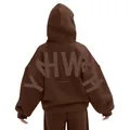 Vue arrière d'un sweat à capuche marron oversize avec grand lettrage YHWH relief - Brun Foncé