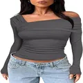 Vue détaillée du haut gris à manches longues pour femmes avec un design élégant à une épaule. - S / Hauts / Gris foncé