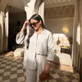 Ensemble décontracté deux pièces pour femme en coton et lin beige avec chemise et pantalon - S / Haut Et Bas / Abricot
