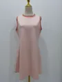 Ärmelloses rosa Minikleid mit einem gestreiften Besatz an Ausschnitt und Armlöchern. - S / Oberteile / Hellrosa