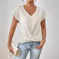 Elegantes cremefarbenes Damen-T-Shirt mit V-Ausschnitt und Knotendetail - S / Oberteile / Weiß