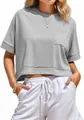Λεπτομερής προβολή γκρι crop top σε φαρδιά γραμμή με τσέπη στο στήθος και ακατέργαστο τελείωμα - S / Tops / Γκρι