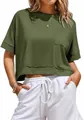 Dettaglio della maglietta corta da donna oversize con un taschino sul petto verde oliva - Verde militare