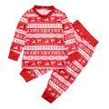 Vue détaillée de l'ensemble de pyjama de Noël rouge avec imprimé rennes et manches longues - 8/9T / Style Enfant (Haut et Bas) / Rouge