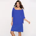 Elegante koningsblauwe gelaagde chiffon jurk met doorschijnende poncho-overlay voor grote maten - M / Boven- En Onderstuk / Blauw