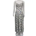 Vestido largo crema elegante con estampados florales azules y tirantes finos ajustados - S / Azul