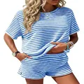 Primer plano del conjunto de verano para mujer a rayas azules y blancas con pantalón - S / Top Y Pantalón / Azul