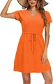 Detailansicht orangefarbenes Strandkleid mit V-Ausschnitt, Lochstickerei und Kordelzug - S / Orangerot