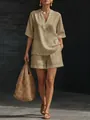 Ensemble décontracté deux pièces pour femme avec haut à col en V et short en kaki - S / Haut Et Bas / Kaki
