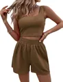 Set due pezzi in maglia marrone con crop top senza maniche e pantaloncini. - Marrone scuro