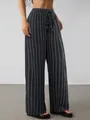 Lässige dunkelgraue gestreifte Hose mit weitem Bein, Tunnelzug und elastischem Bund. - Dunkelgrau