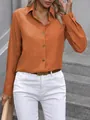 Détail de la chemise à manches longues orange brûlé avec texture en lin. - Orange Foncé
