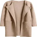 Detaillierte Ansicht der khakifarbenen Damen-Strickjacke mit Revers und Fronttaschen - Aprikose