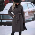 Eleganter dunkelgrauer zweireihiger Wollmantel mit Gürtel für Damen Winter 2025 - Dunkelgrau
