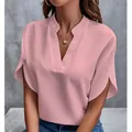 Detailansicht der rosa Damen-V-Ausschnitt Bluse mit eleganten geteilten Manschetten - S / Oberteile / Rosa