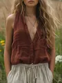 Primer plano de camisa sin mangas de algodón y lino color óxido con cuello en V - S / Tops / Marrón