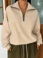 Vista dettagliata della felpa in pile beige da donna con mezza zip e colletto a risvolto - Taglia S / Top / Giallo chiaro