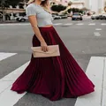 Elegante gonna lunga a pieghe color bordeaux con vita alta e design ampio swing. - Taglia S / Pantaloni e gonne / Borgogna