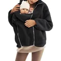 Detail van de zwarte sherpa kangoeroe jas met gezellige draagzak voor baby's - S / Tops / Kangoeroezak Zwart
