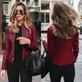 Chaqueta ajustada de cuero PU burdeos para mujer, vistas frontal y trasera, estilo callejero. - S / Tops / Burdeos